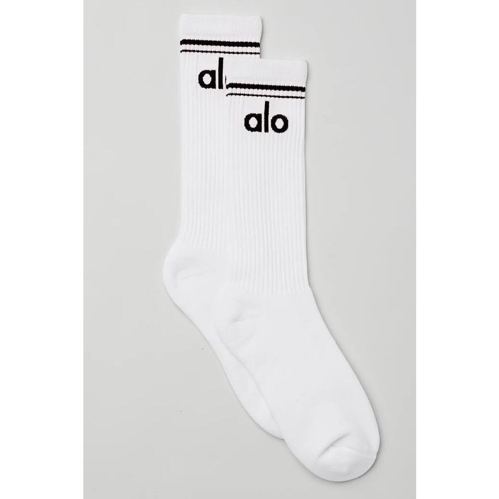 NWT Alo Yoga Unisex Throwback Socks White Black Retro Logo Size MEDIUM NEW - Picture 2 of 4